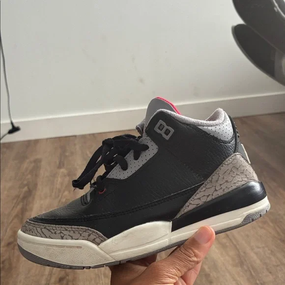 Jordan Kids Black and Gray Sneakers - Picture 11 of 16
